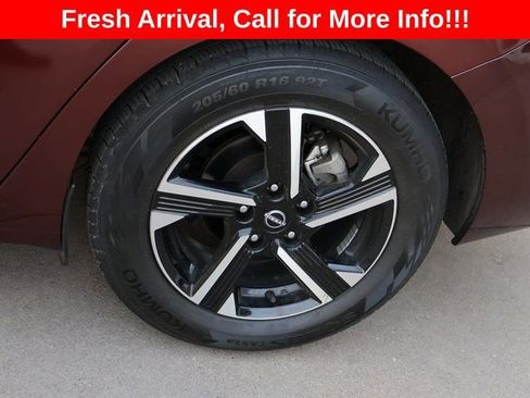 Used 2025 Nissan Sentra SV image 37