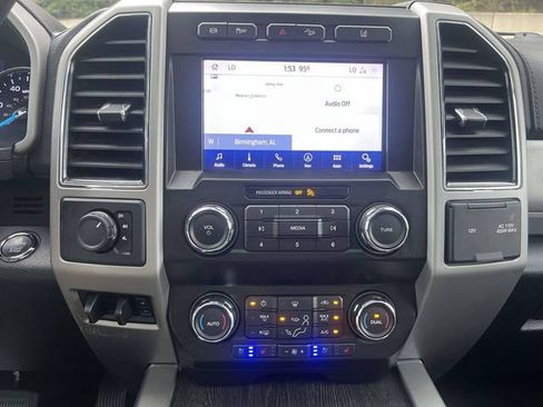 Used 2020 Ford F450 Lariat w/ Lariat Ultimate Package AWD/4WD image 28