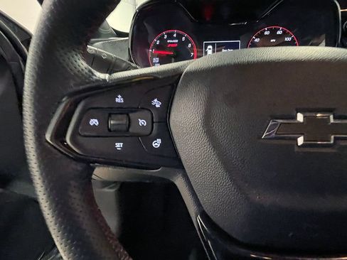 Used 2024 Chevrolet Trax RS FWD image 31