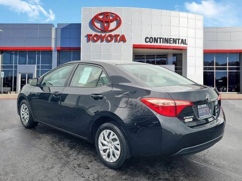 Used 2017 Toyota Corolla LE w/ Carpet Mat Package (TMS) image 4