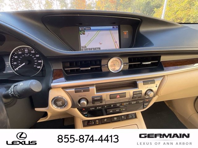 Used 2015 Lexus ES 350 w/ Ultra Luxury Package FWD image 18