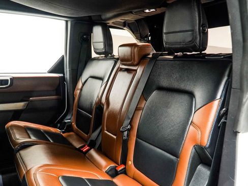 Used 2023 Ford Bronco Outer Banks image 37