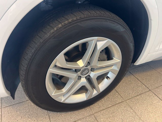Used 2018 Audi Q5 2.0T Premium Plus w/ Premium Plus Package AWD/4WD image 38
