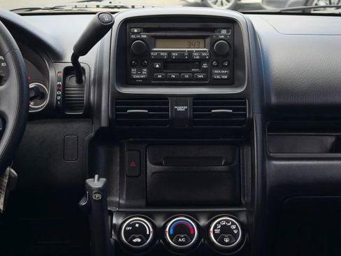 Used 2006 Honda CR-V LX image 16