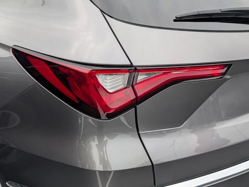 Used 2023 Acura MDX SH-AWD w/ Technology Package image 17