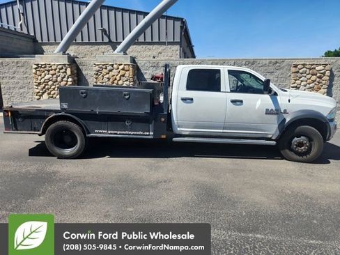 Used 2017 RAM 5500 Tradesman w/ Chrome Appearance Group AWD/4WD image 3