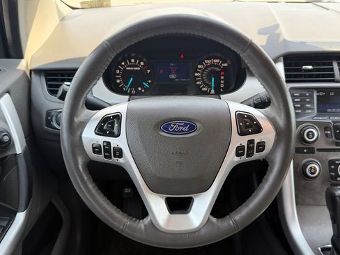 Used 2012 Ford Edge SEL FWD image 16
