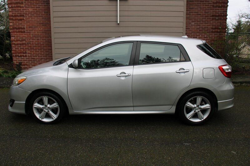 Used 2010 Toyota Matrix S FWD image 12