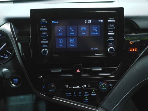 Used 2023 Toyota Camry SE w/ Convenience Package FWD image 19