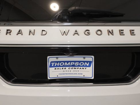 Used 2022 Jeep Grand Wagoneer Series III w/ Flexible Seating Group AWD/4WD image 39