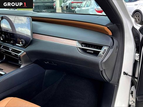 Used 2024 Lexus RX 350 w/ Technology Package image 16