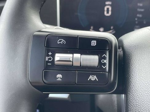 Certified 2025 Hyundai Santa Fe SE FWD image 22