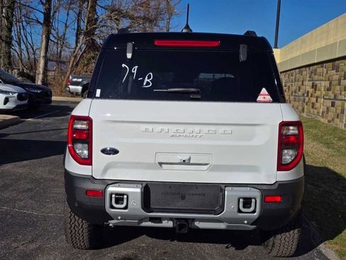 New 2025 Ford Bronco Sport Outer Banks w/ Sasquatch Outer Banks Package AWD/4WD image 10