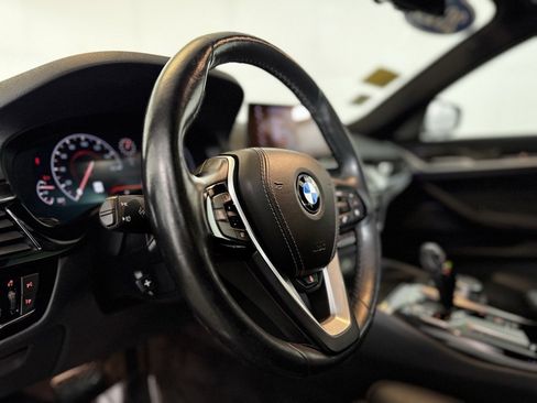 Used 2019 BMW 540i xDrive w/ Executive Package image 14