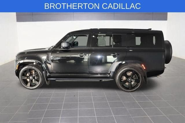 Used 2025 Land Rover Defender 130 V8 AWD/4WD image 2