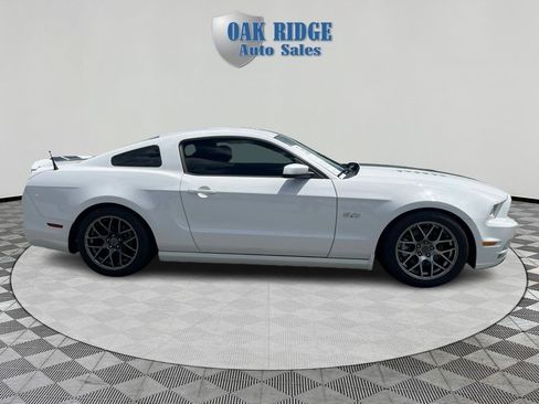 Used 2014 Ford Mustang GT RWD image 4