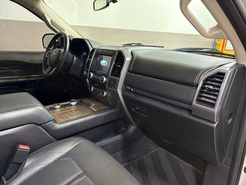 Used 2018 Ford Expedition Platinum image 66