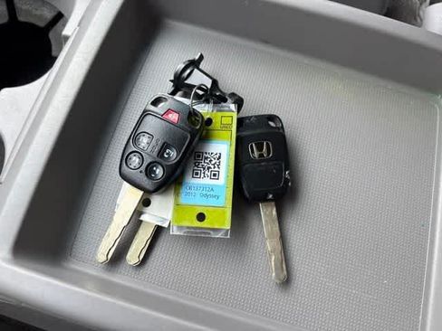 Used 2012 Honda Odyssey EX image 25