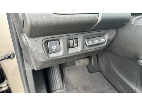 Used 2022 GMC Acadia Denali w/ Denali Technology Package FWD image 22