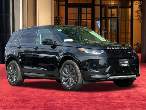 New 2025 Land Rover Discovery Sport S image 6
