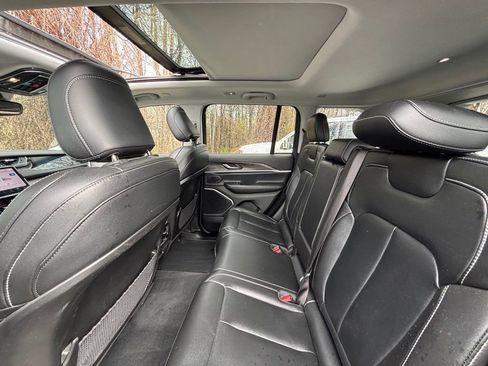 Used 2024 Jeep Grand Cherokee Limited 4xe image 21