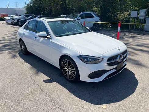 Used 2024 Mercedes-Benz C 300 4MATIC Sedan image 4