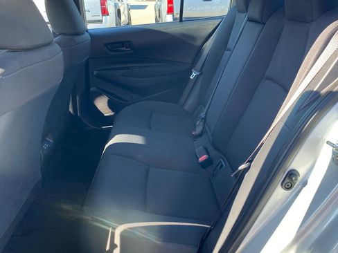 Used 2025 Toyota Corolla LE image 5