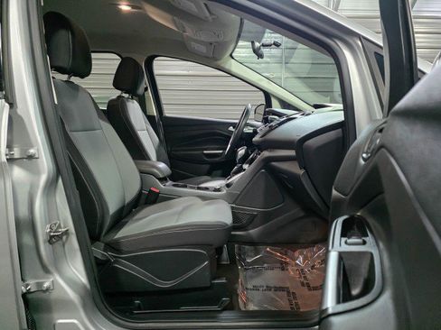 Used 2017 Ford C-MAX SE image 14