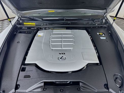 Used 2014 Lexus LS 460 AWD w/ Comfort Package image 32