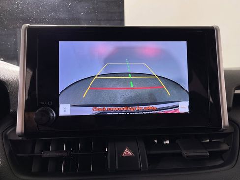 Certified 2024 Toyota RAV4 XLE FWD image 21
