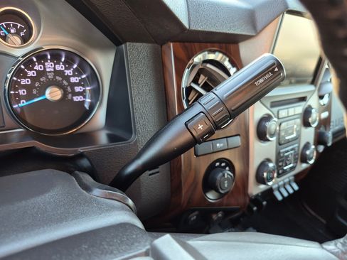 Used 2016 Ford F250 Lariat w/ Lariat Interior Package AWD/4WD image 26