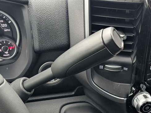 New 2026 RAM 2500 Big Horn AWD/4WD image 27
