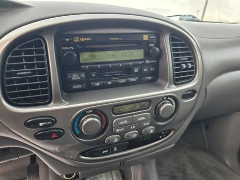 Used 2004 Toyota Sequoia Limited image 42