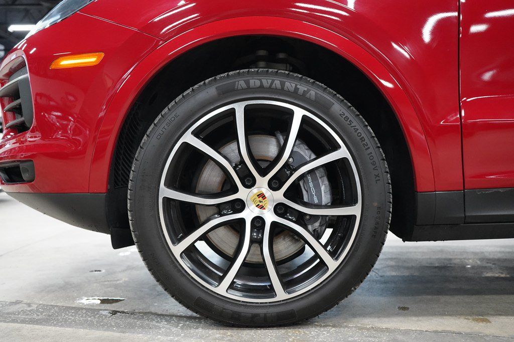 Used 2021 Porsche Cayenne Coupe AWD/4WD image 36