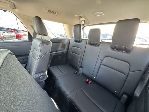 New 2026 Nissan Pathfinder SL image 24