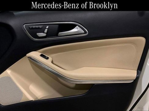 Used 2019 Mercedes-Benz GLA 250 4MATIC image 22