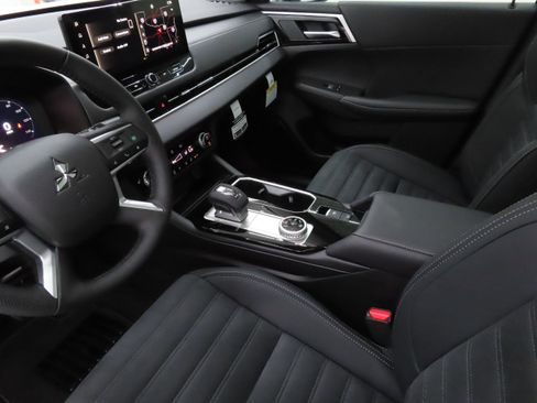 New 2026 Mitsubishi Outlander SE AWD/4WD image 21