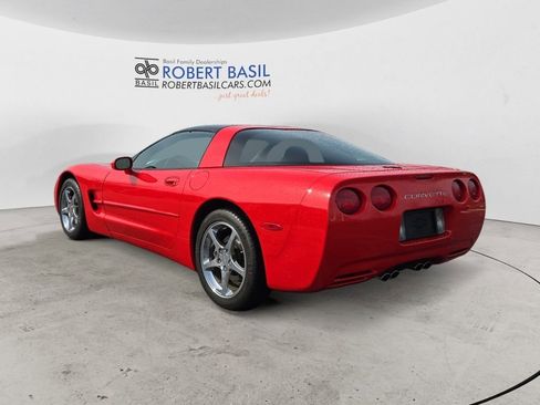 Used 2000 Chevrolet Corvette Coupe w/ Memory Pkg image 3