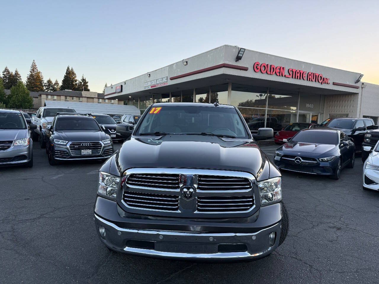 Used 2017 RAM 1500 Big Horn AWD/4WD image 2