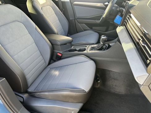 New 2026 Volkswagen Jetta SE FWD image 7