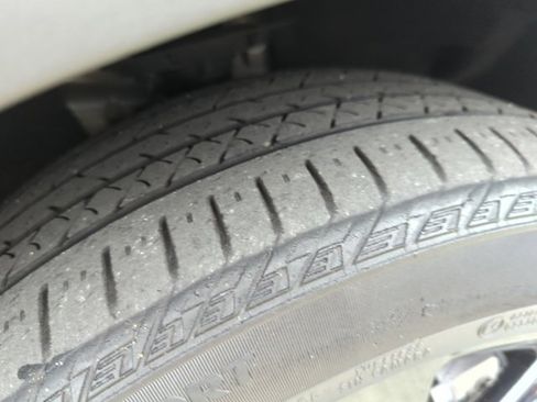 Used 2021 Lincoln Nautilus Reserve w/ Equipment Group 201A image 20