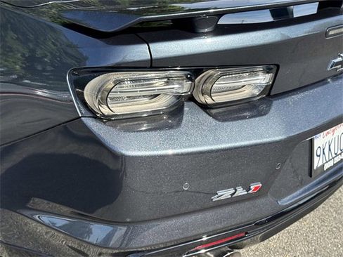 Used 2022 Chevrolet Camaro ZL1 image 35