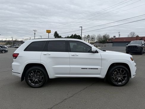 Used 2021 Jeep Grand Cherokee High Altitude image 2