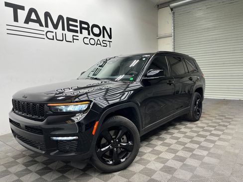 Used 2024 Jeep Grand Cherokee L Limited w/ Luxury Tech Group II AWD/4WD image 2
