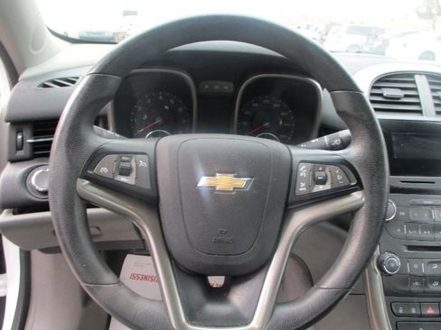Used 2013 Chevrolet Malibu LS w/ Protection Package FWD image 12