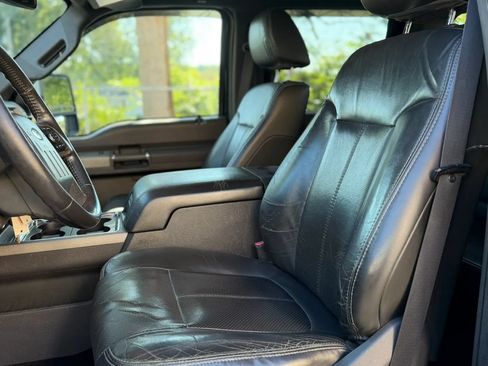 Used 2011 Ford F250 Lariat w/ Lariat Interior Pkg AWD/4WD image 11