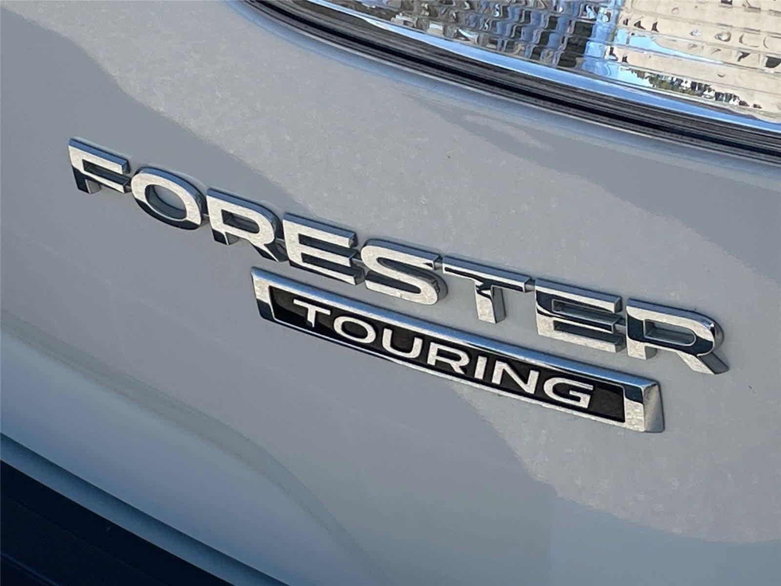 Used 2024 Subaru Forester Touring AWD/4WD image 10