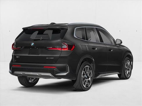 Used 2026 BMW X1 xDrive28i w/ Technology Package AWD/4WD image 2