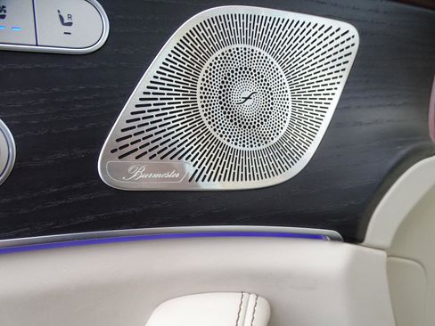 Used 2021 Mercedes-Benz Maybach GLS 600 4MATIC image 30