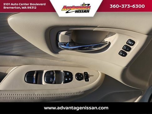Used 2018 Nissan Murano SL image 9